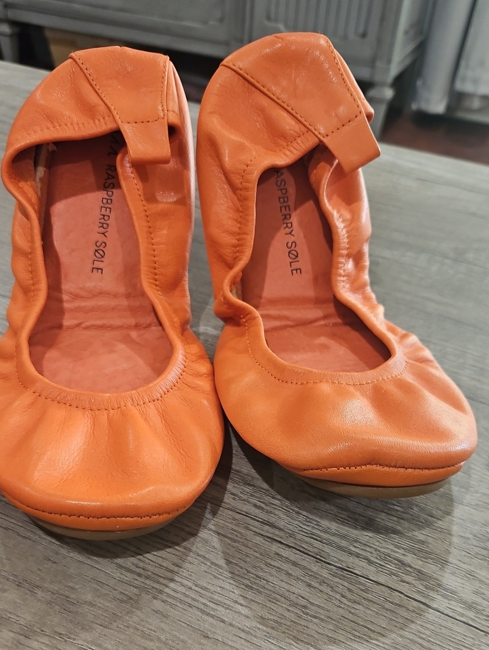 Women's Orange Foldable Ballet leather Flats size 7.5 - 8